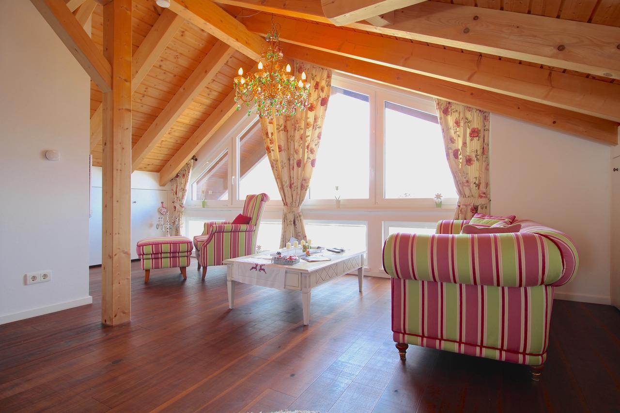 Himmelschloesschen & Chalet Rose Garmisch-Partenkirchen Esterno foto